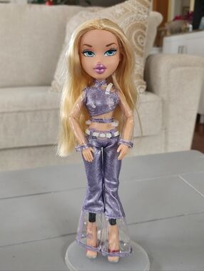 MGA Bratz Cloe Doll Blonde Gymnastics Jointed Arms Vintage Beautiful